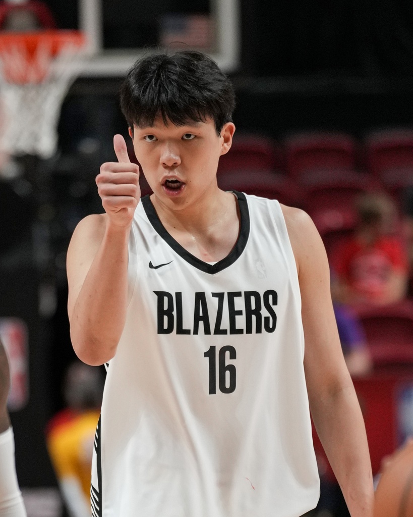 媒体人:霍勒迪利拉德表达欣赏 为杨瀚森在波特兰闯荡打下好基础